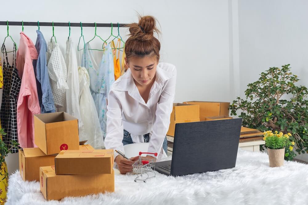 Premium E-Commerce Customer Experience Layout View
